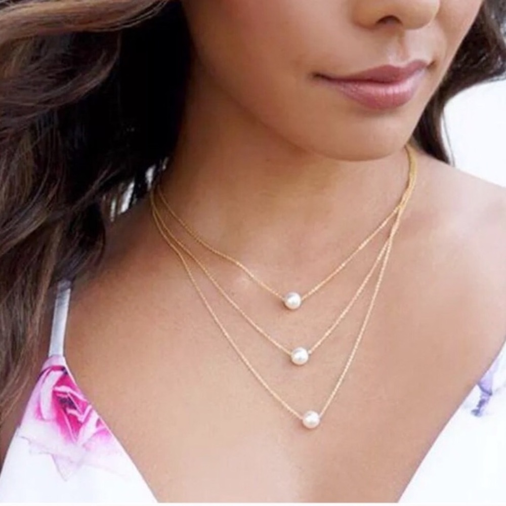 Pearl layered necklace